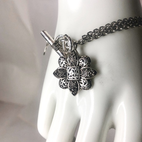 LOIS HILL Sterling Silver Reversible Multi-Strand Floral Charm & Toggle Bracelet - Picture 4 of 17